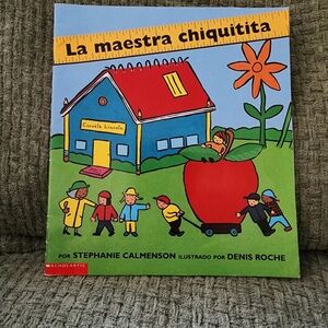 La maestra chiquitita Children's Book